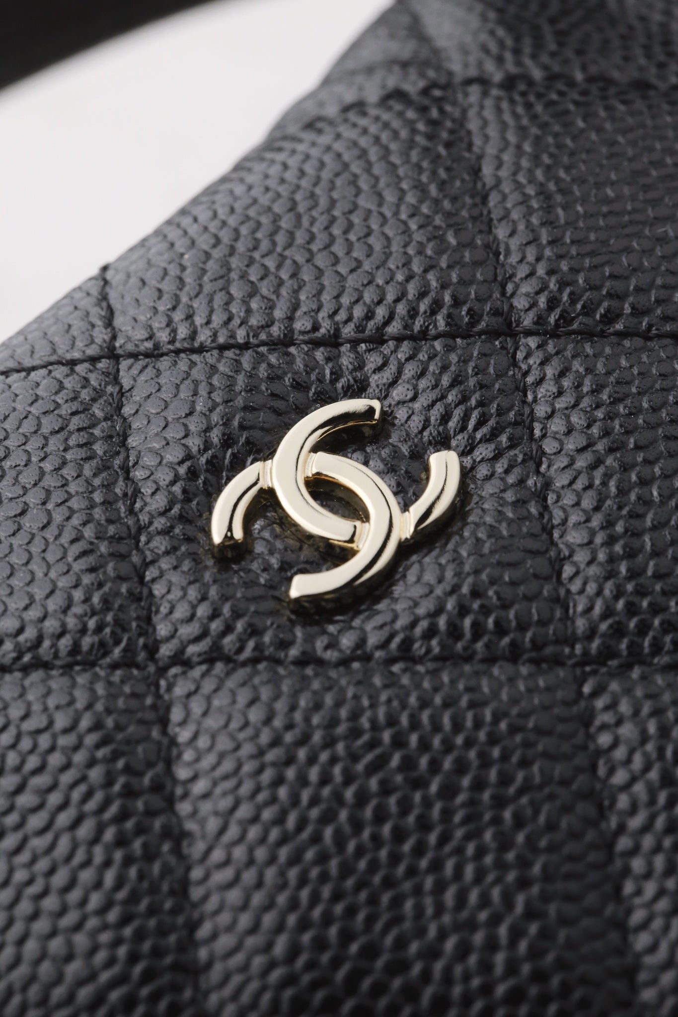 CHANEL25C early spring lunch box bag