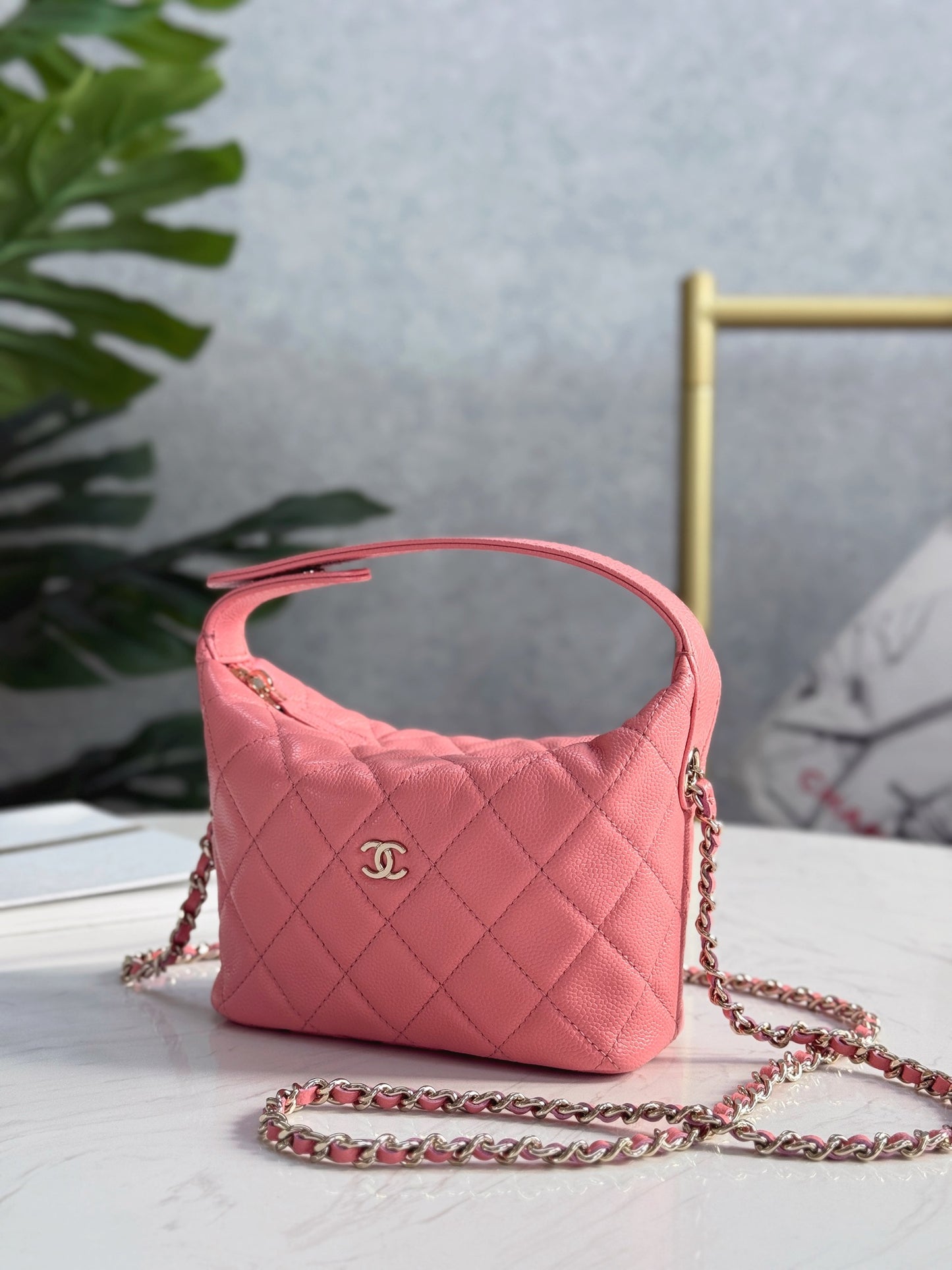 CHANEL25C early spring lunch box bag