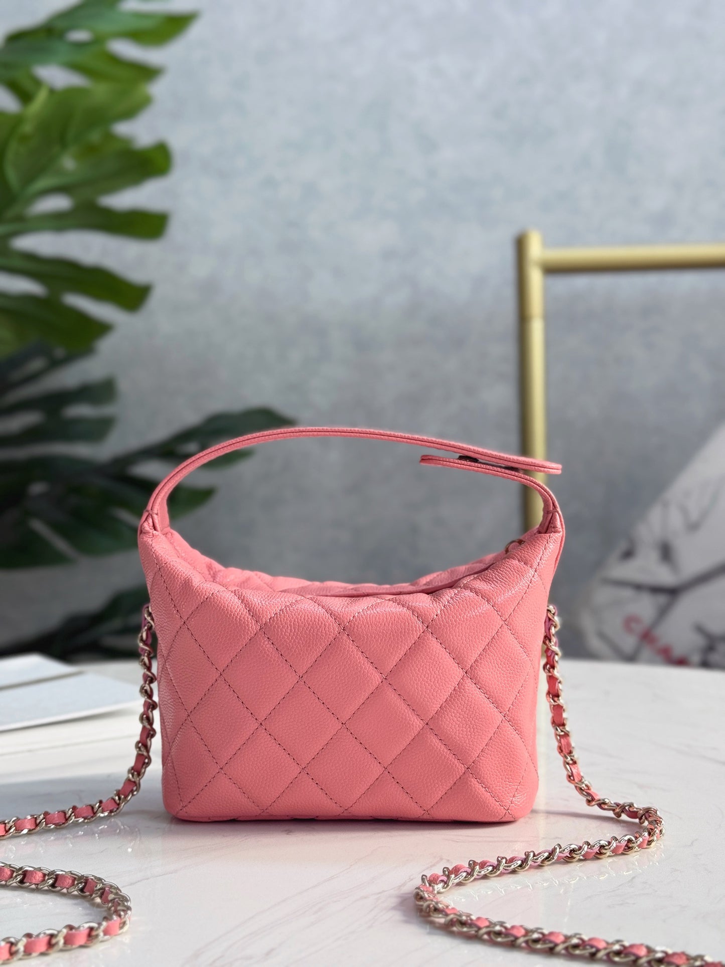 CHANEL25C early spring lunch box bag