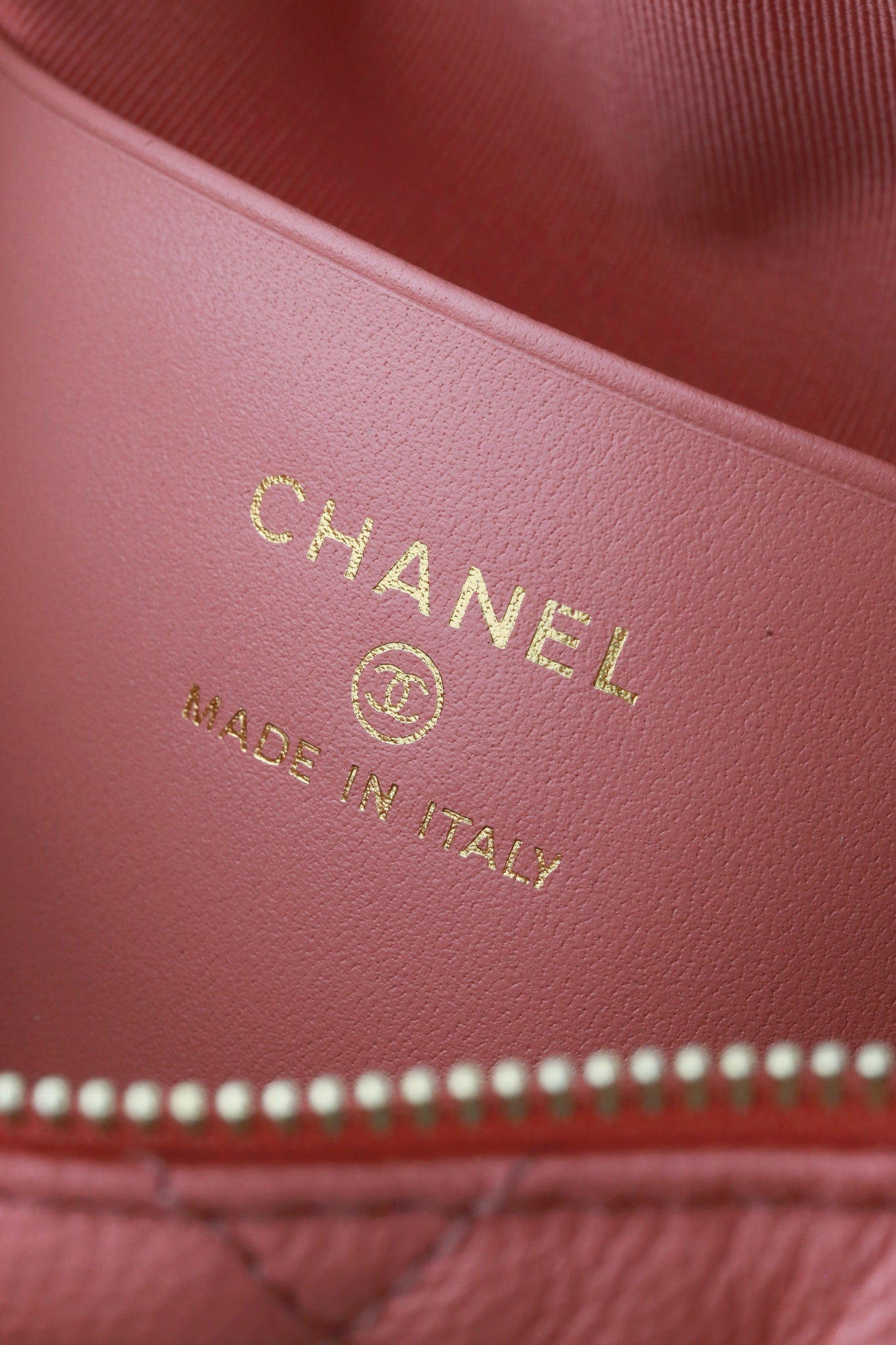 CHANEL25C early spring lunch box bag