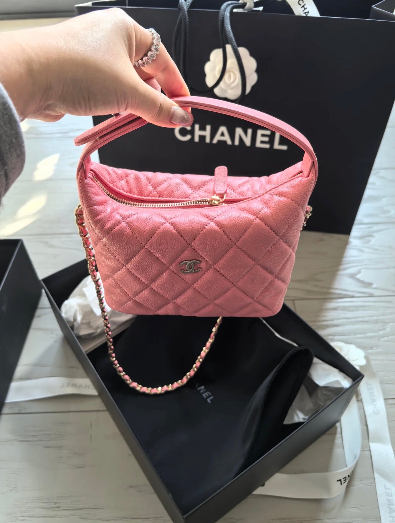 CHANEL25C early spring lunch box bag