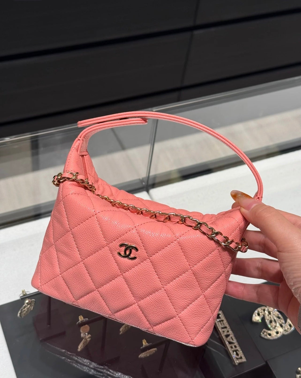 CHANEL25C early spring lunch box bag