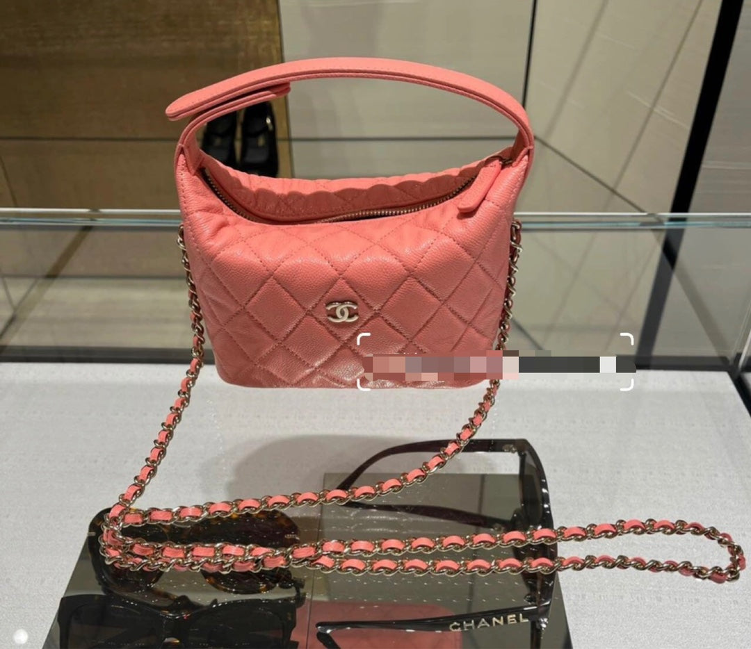 CHANEL25C early spring lunch box bag