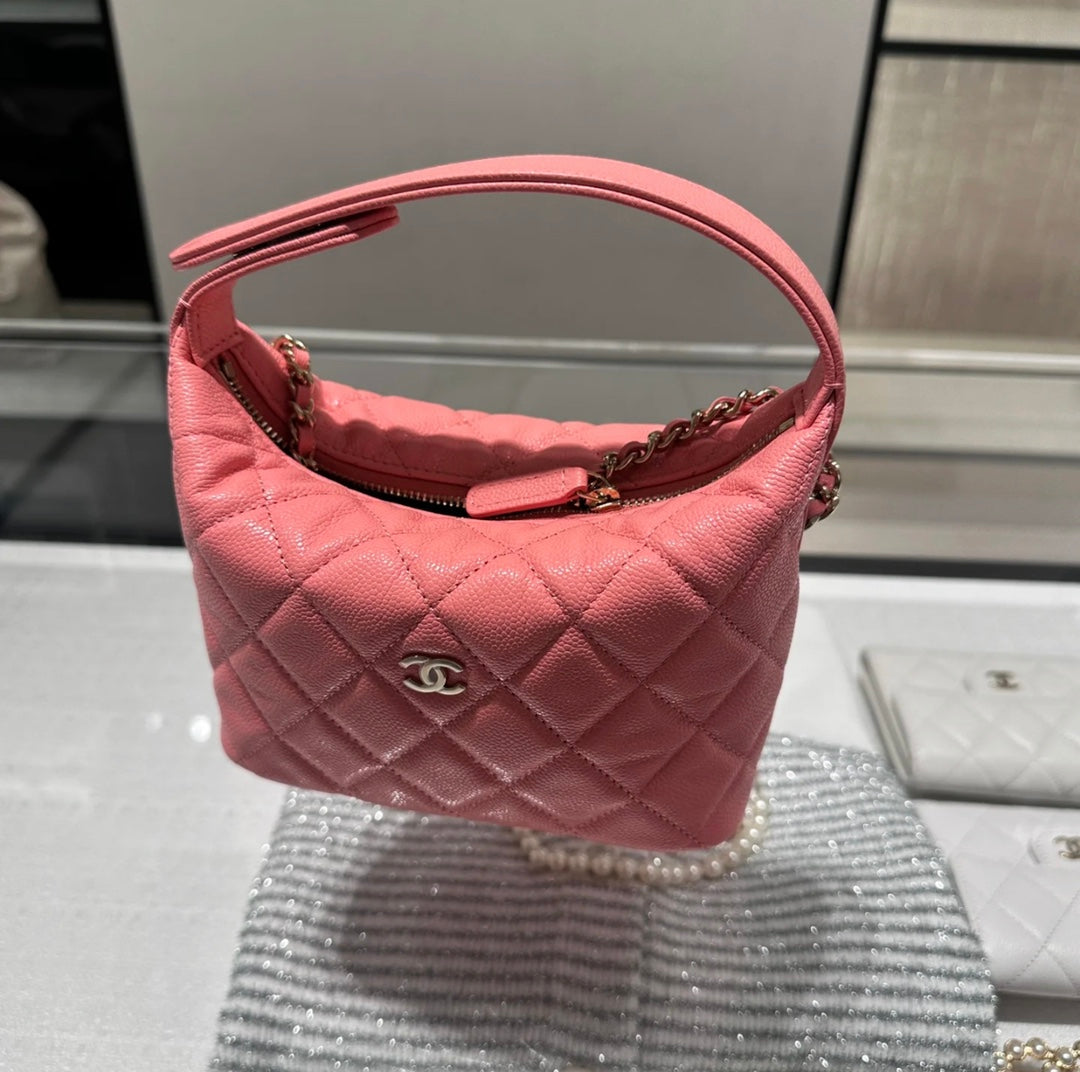 CHANEL25C early spring lunch box bag