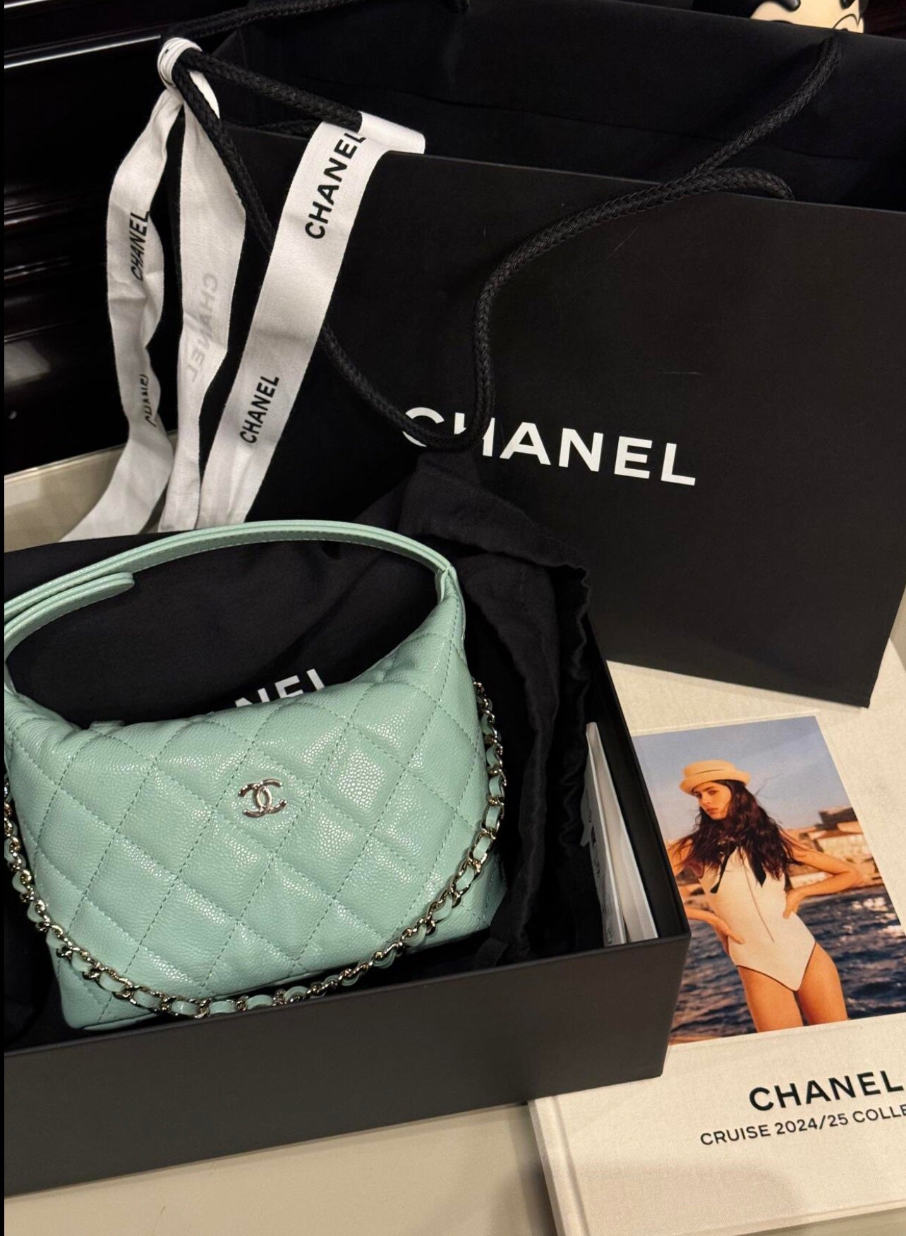 CHANEL25C early spring lunch box bag