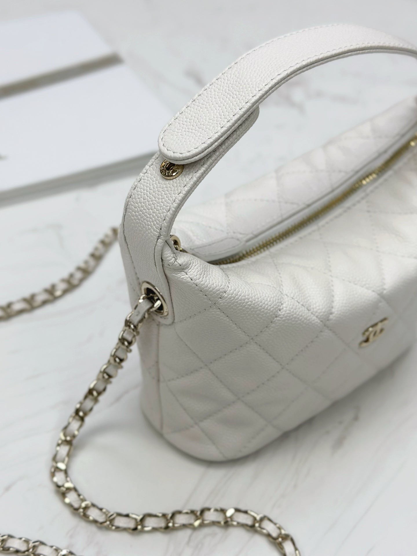 CHANEL25C early spring lunch box bag