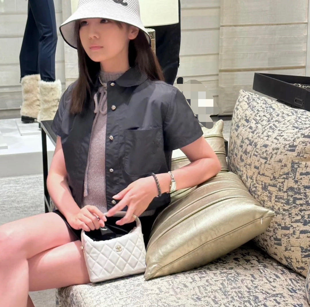 CHANEL25C early spring lunch box bag