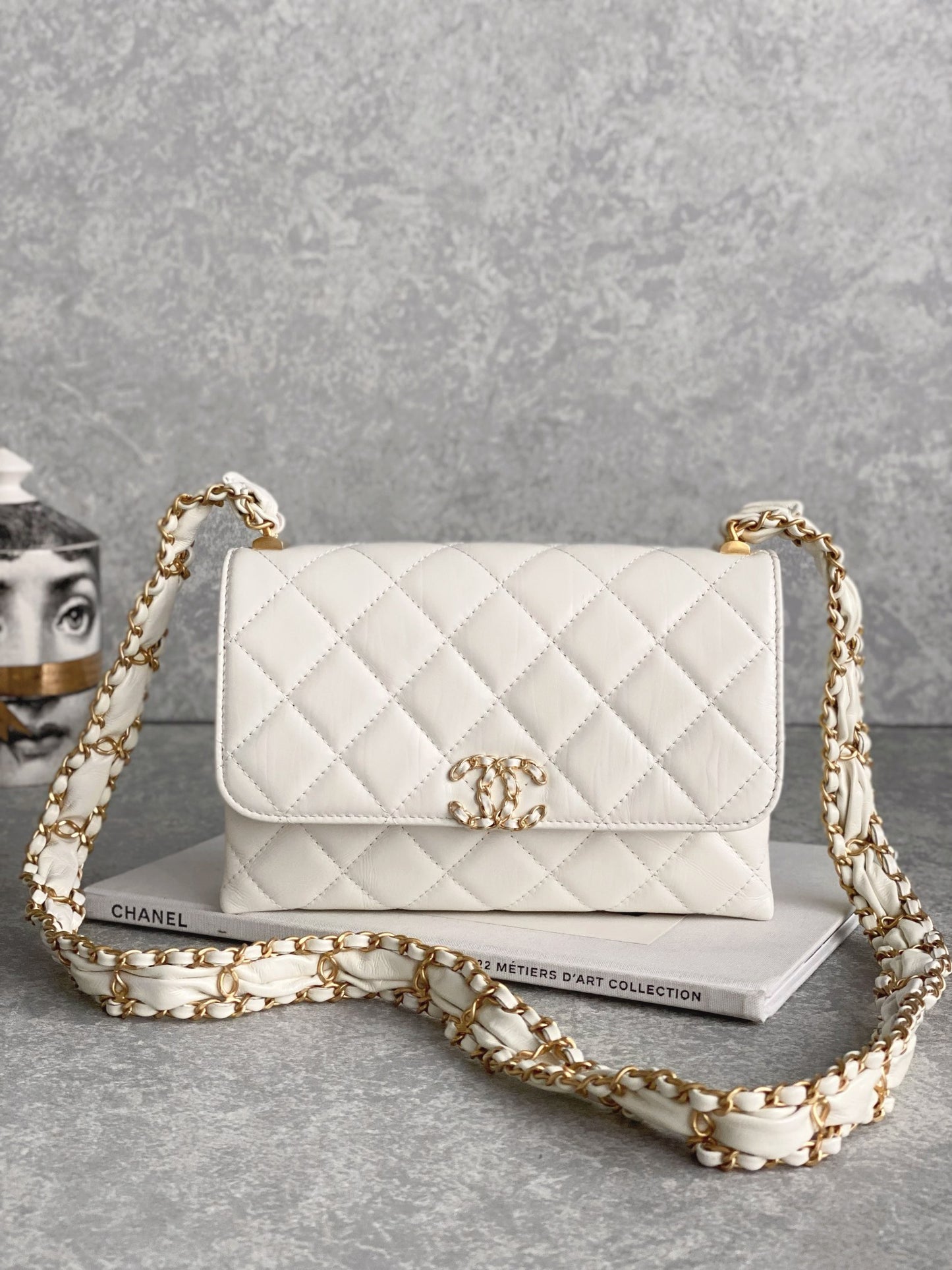 CHANEL23K pleated wide chain accordion bag