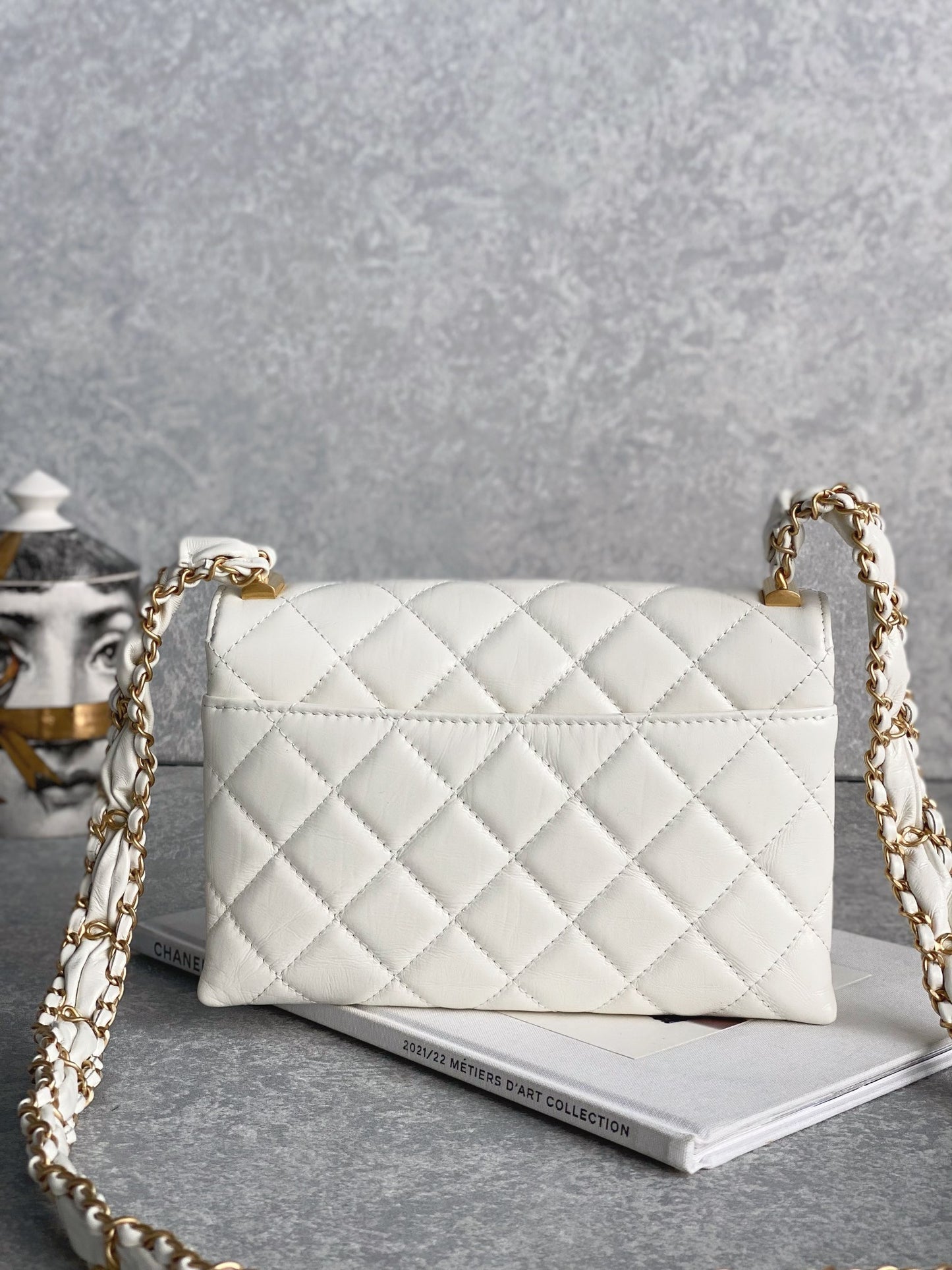 CHANEL23K pleated wide chain accordion bag