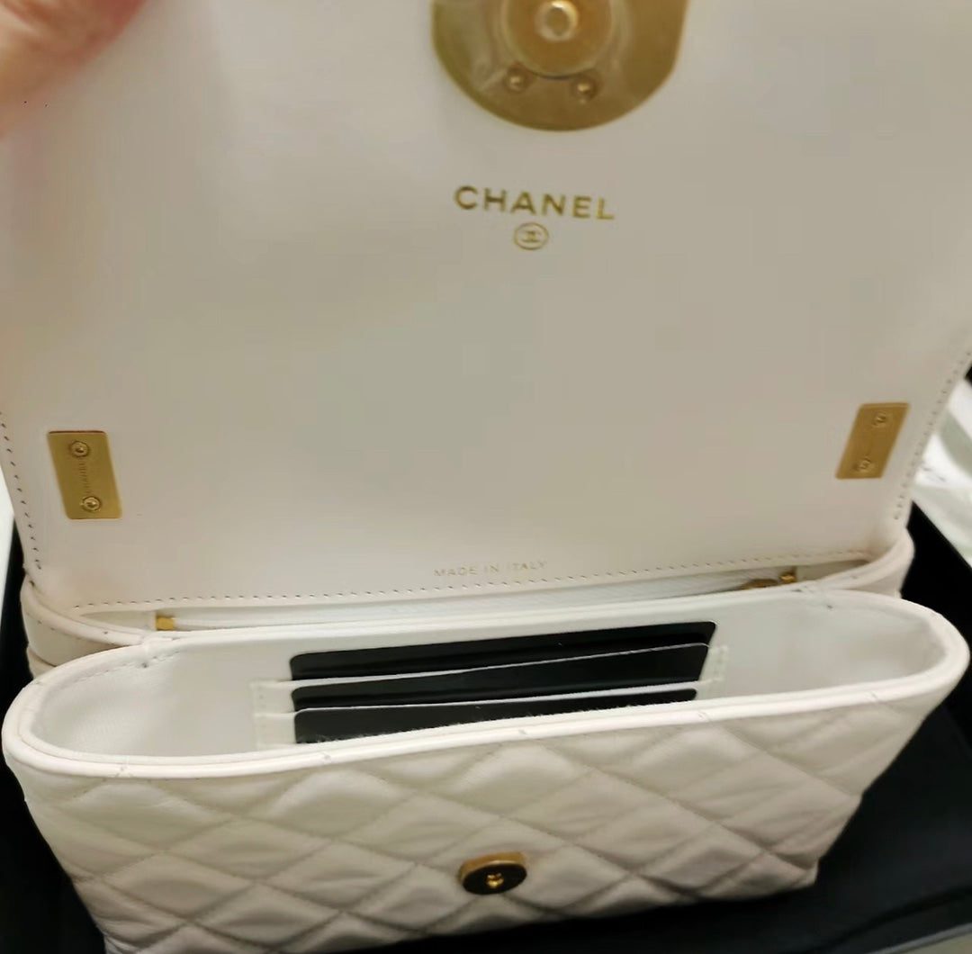 CHANEL23K pleated wide chain accordion bag