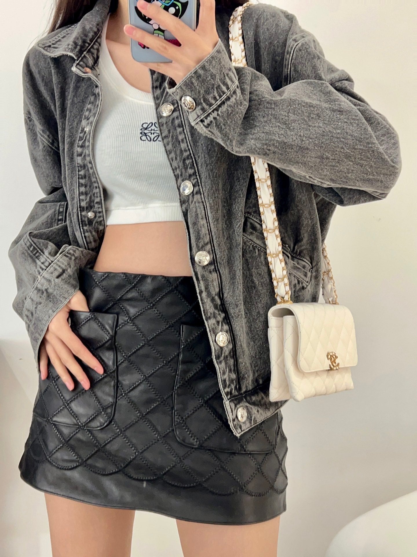 CHANEL23K pleated wide chain accordion bag