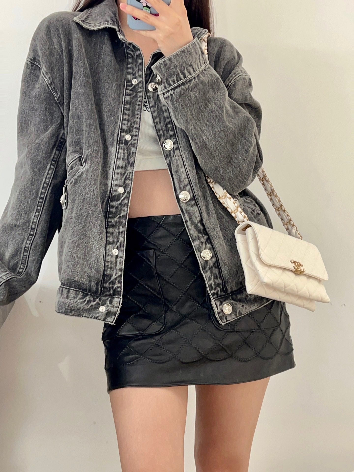 CHANEL23K pleated wide chain accordion bag
