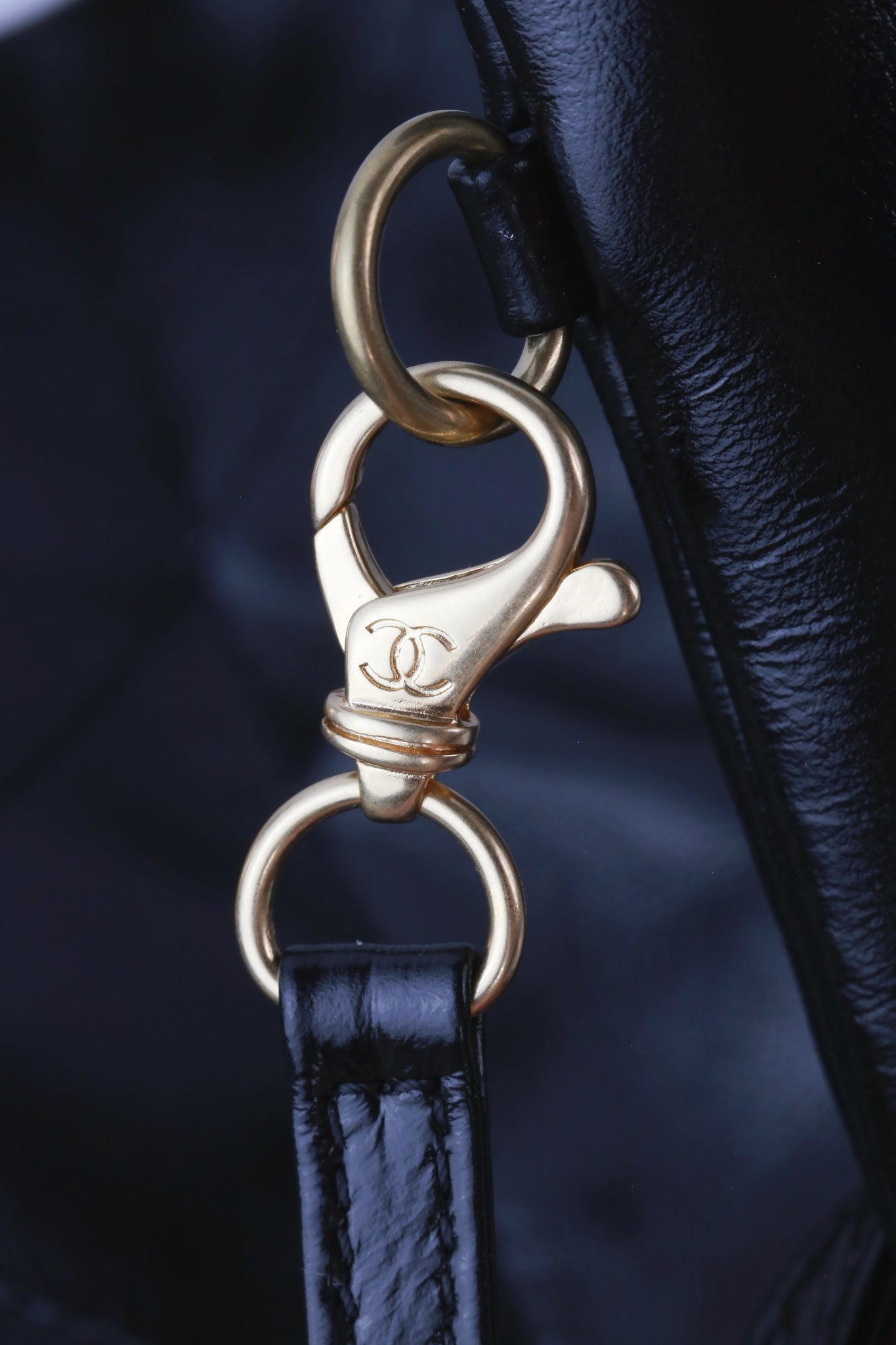 Chanel's new 22S classic diamond quilted and leather chain shoulder strap shopping bag