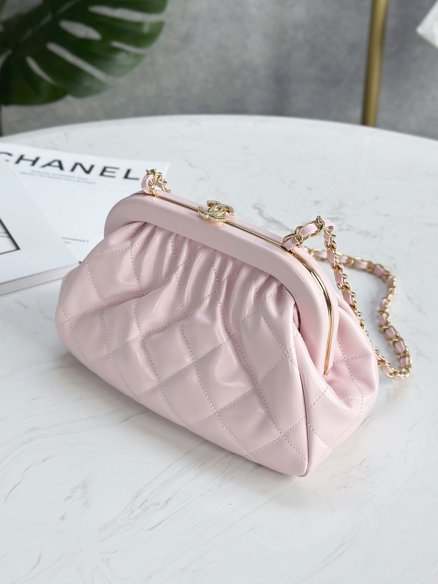 Chanel24A new cloud bag