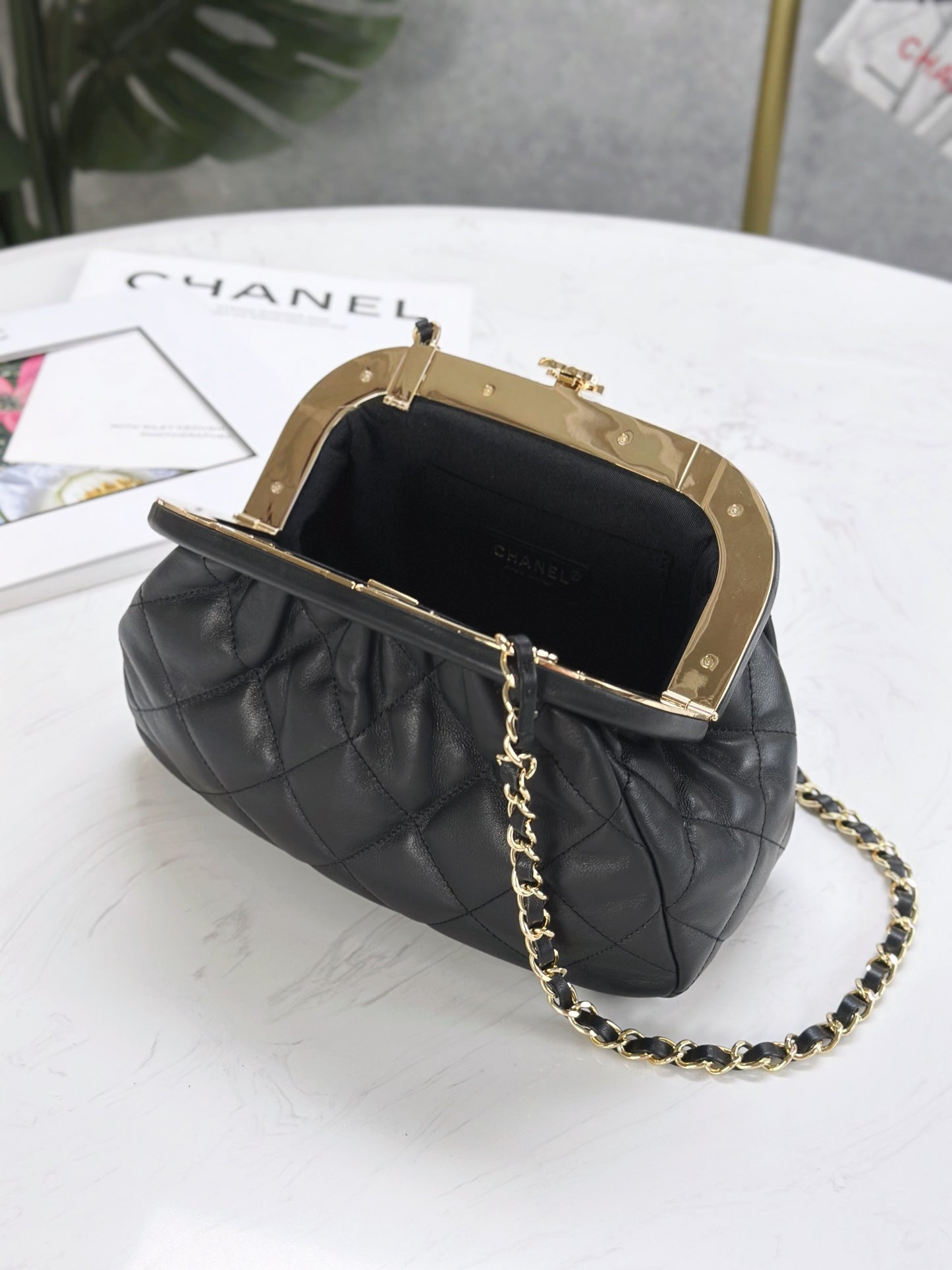 Chanel24A new cloud bag