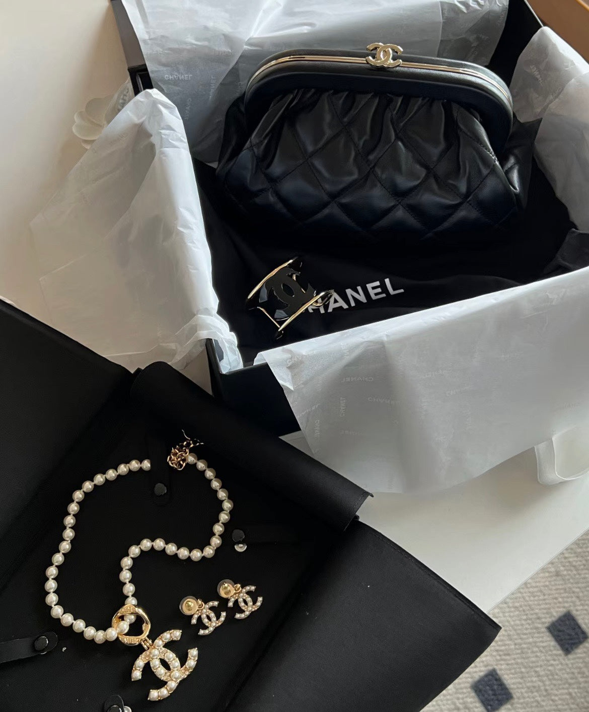 Chanel24A new cloud bag