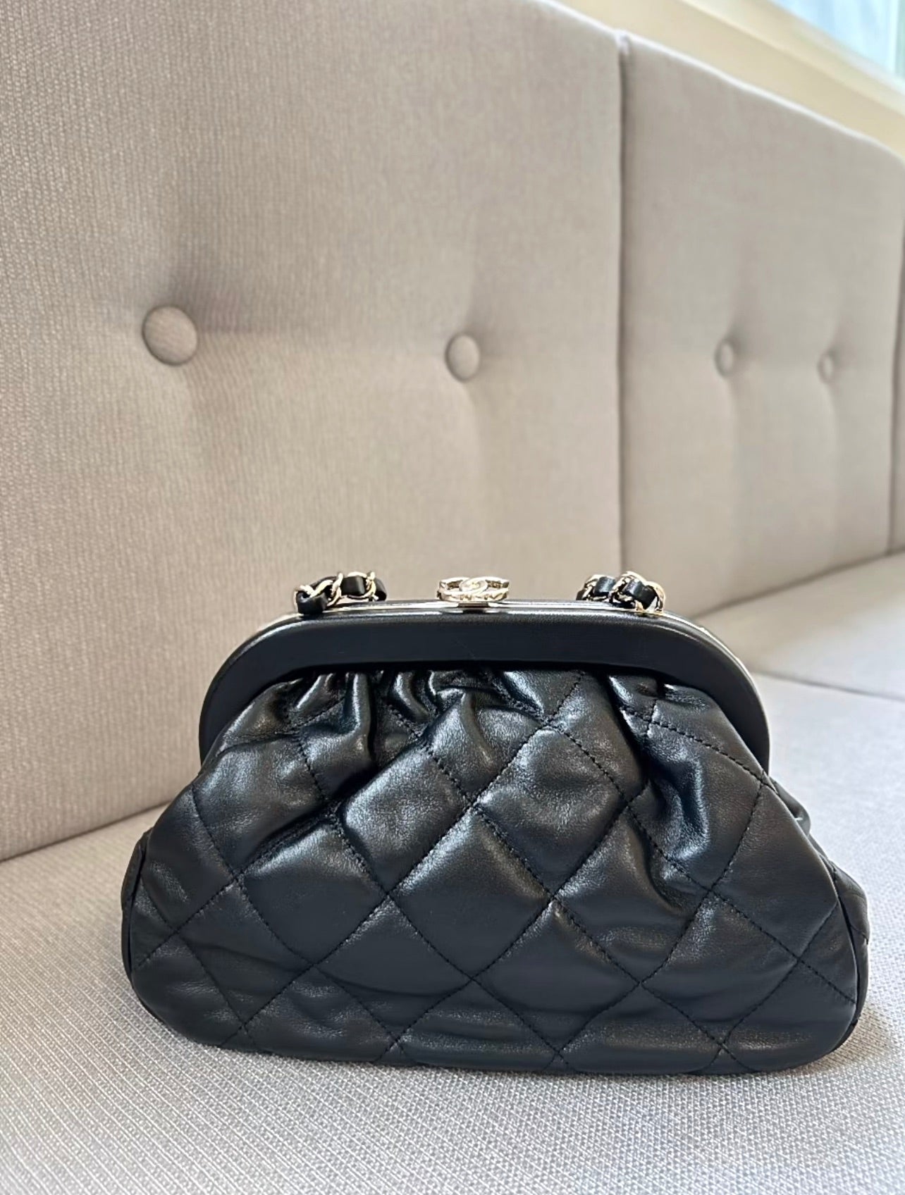 Chanel24A new cloud bag