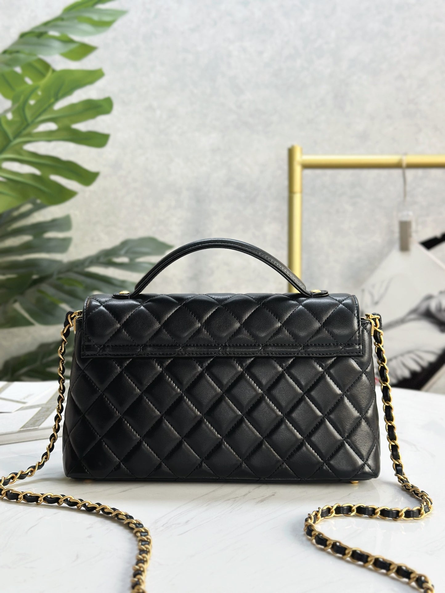 0hanel 25P Kelly handle bag