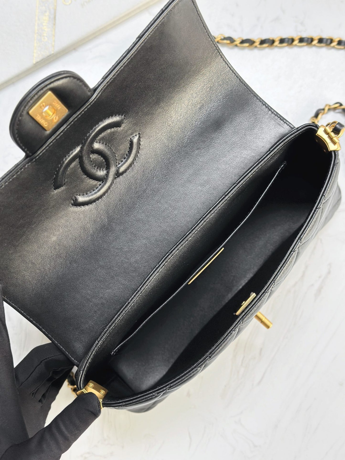 0hanel 25P Kelly handle bag
