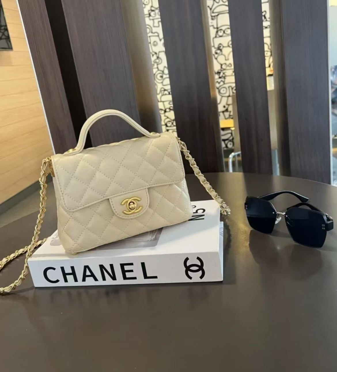 0hanel 25P Kelly handle bag