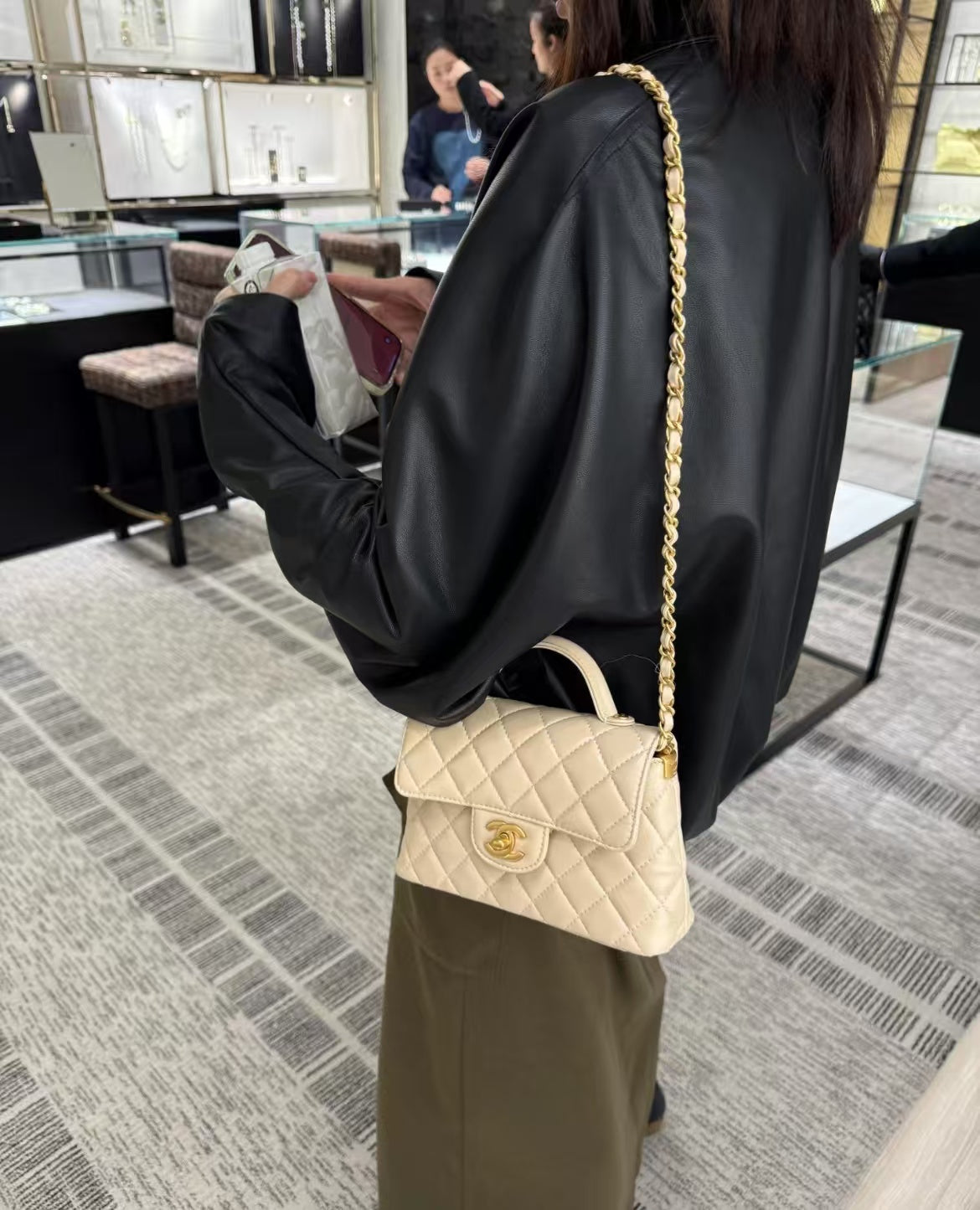 0hanel 25P Kelly handle bag