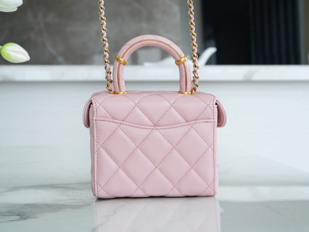 Chanel23s handle cosmetic case bag