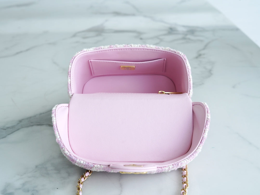 Chanel23s handle cosmetic case bag