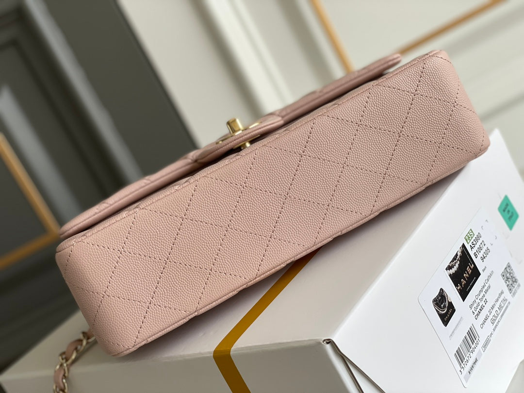 25C Classic Flap Medium Shoulder Bag