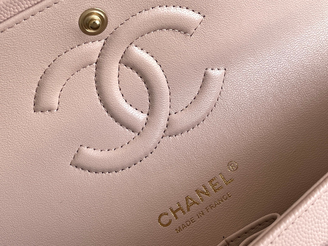 25C Classic Flap Medium Shoulder Bag