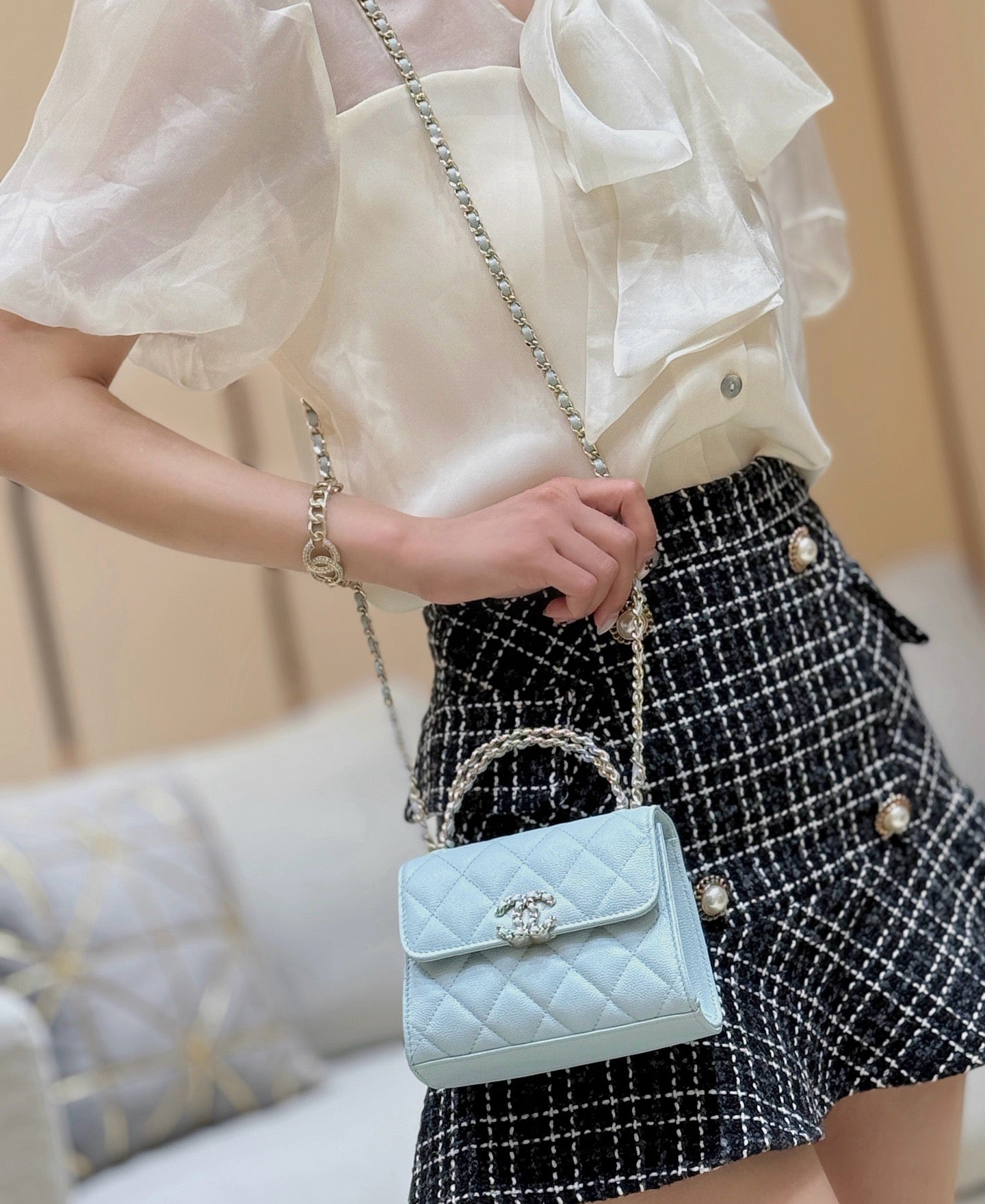 CHANEL 25S new handle chain bag