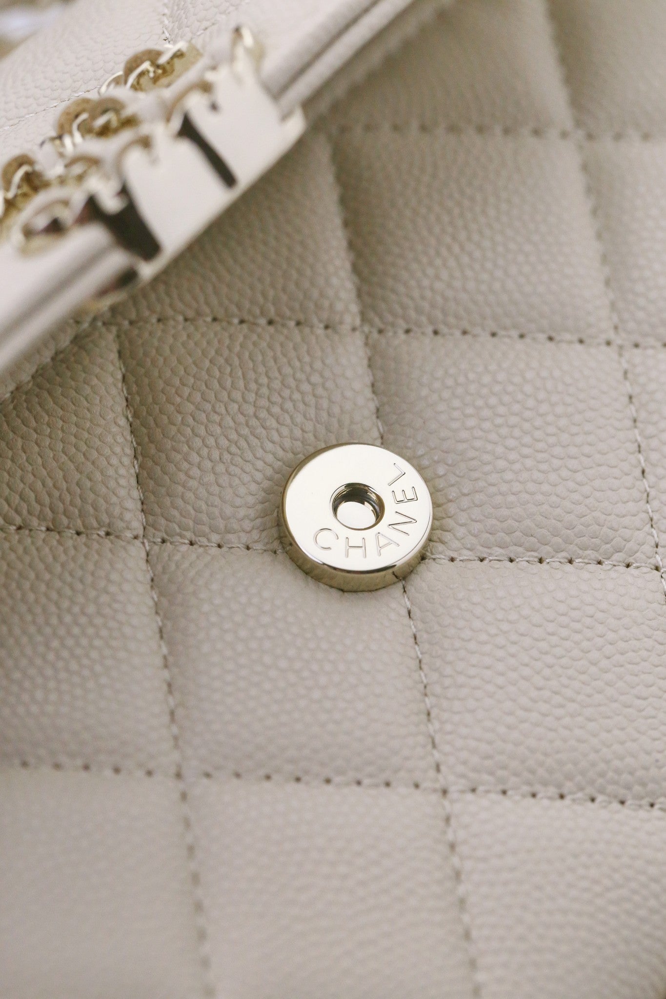 CHANEL 25S new handle chain bag