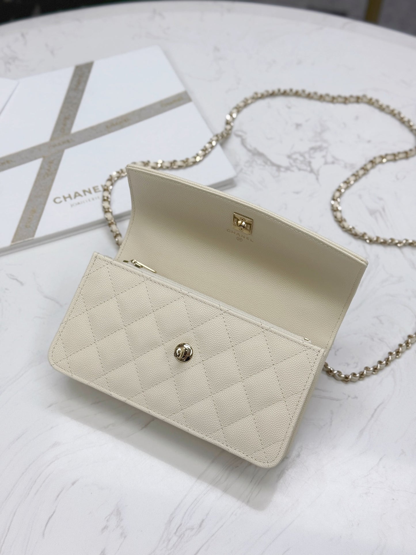 Chanel25C lychee pattern accordion bag