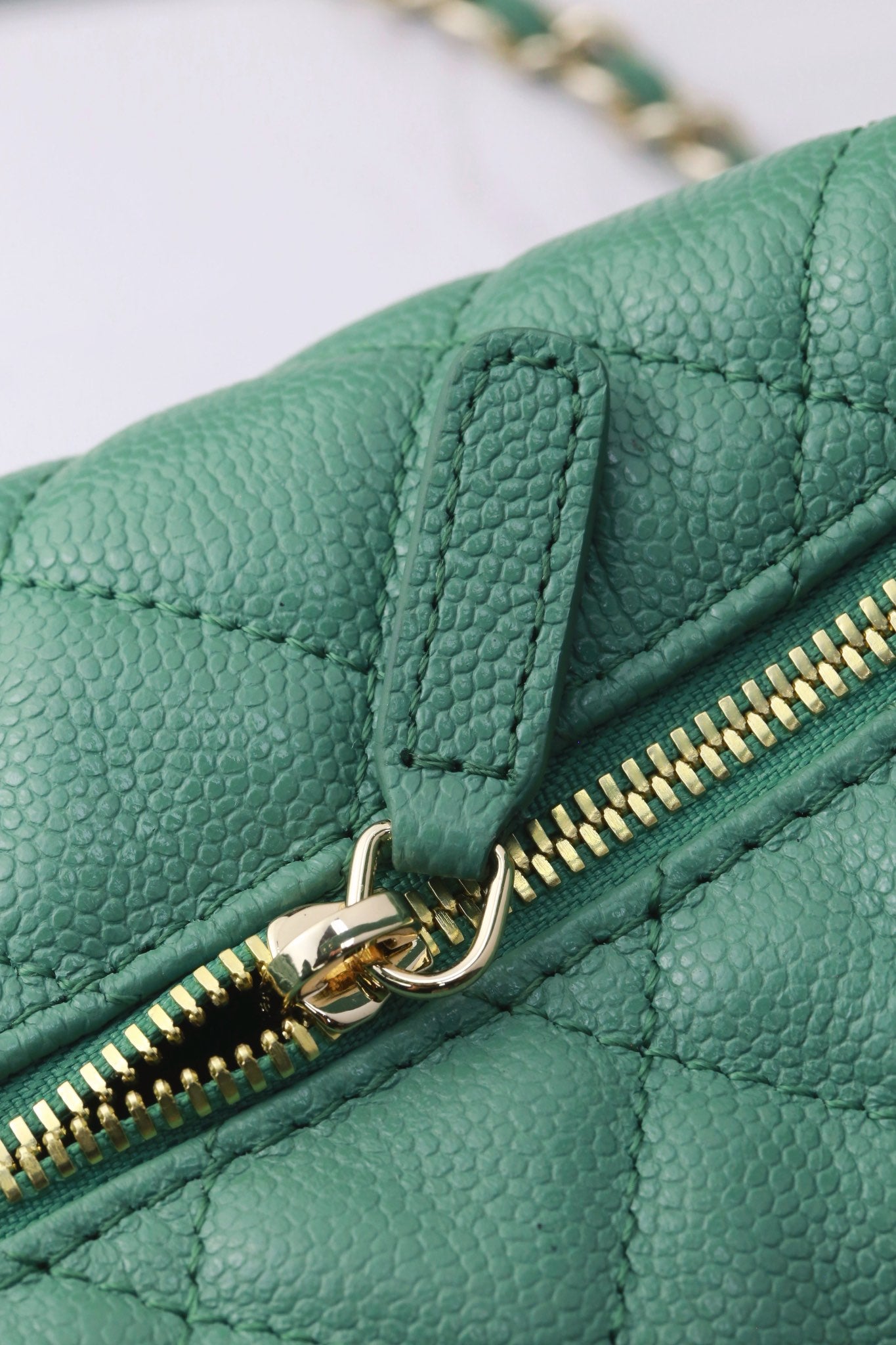 CHANEL25C early spring lunch box bag