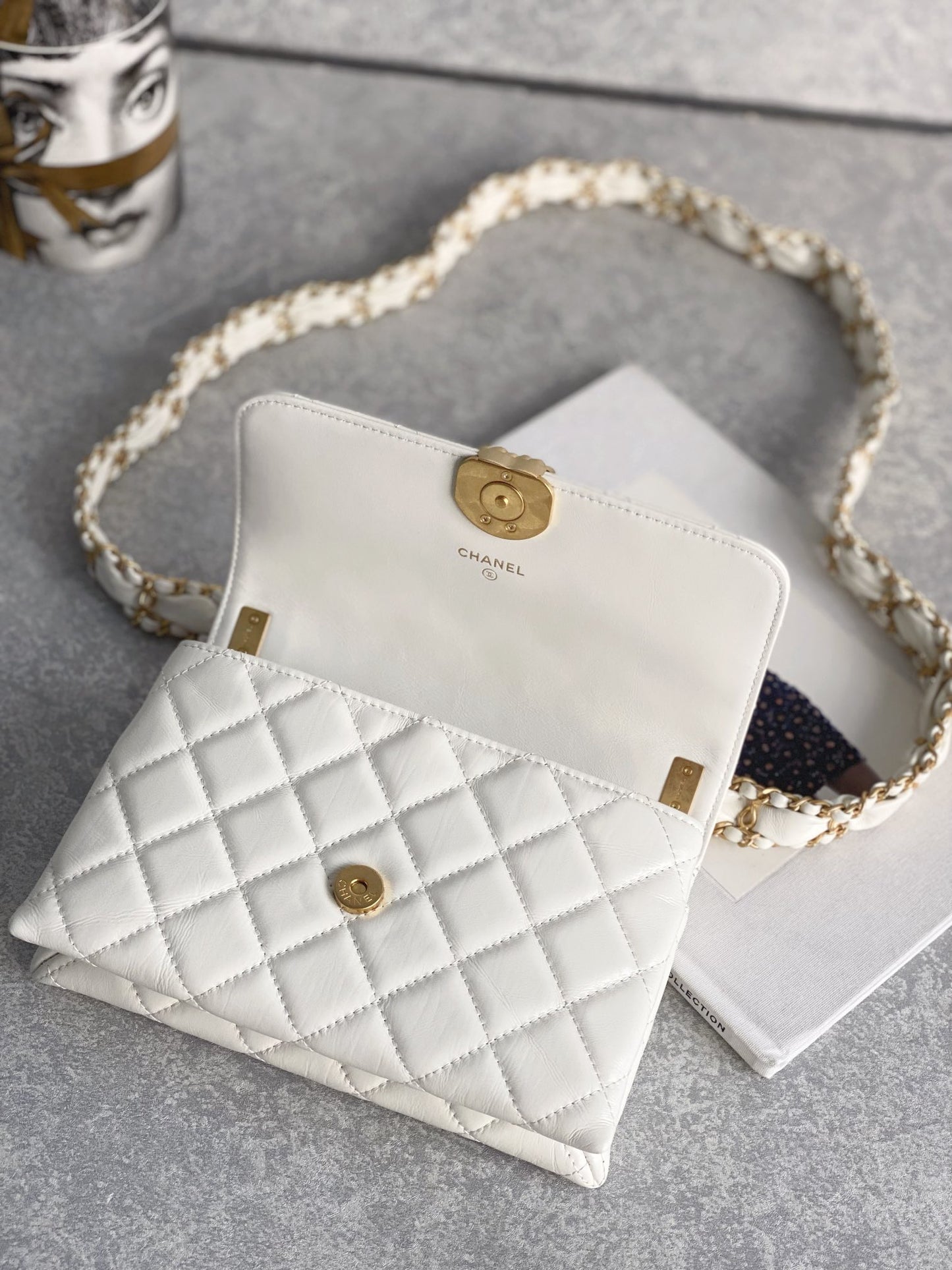 CHANEL23K pleated wide chain accordion bag