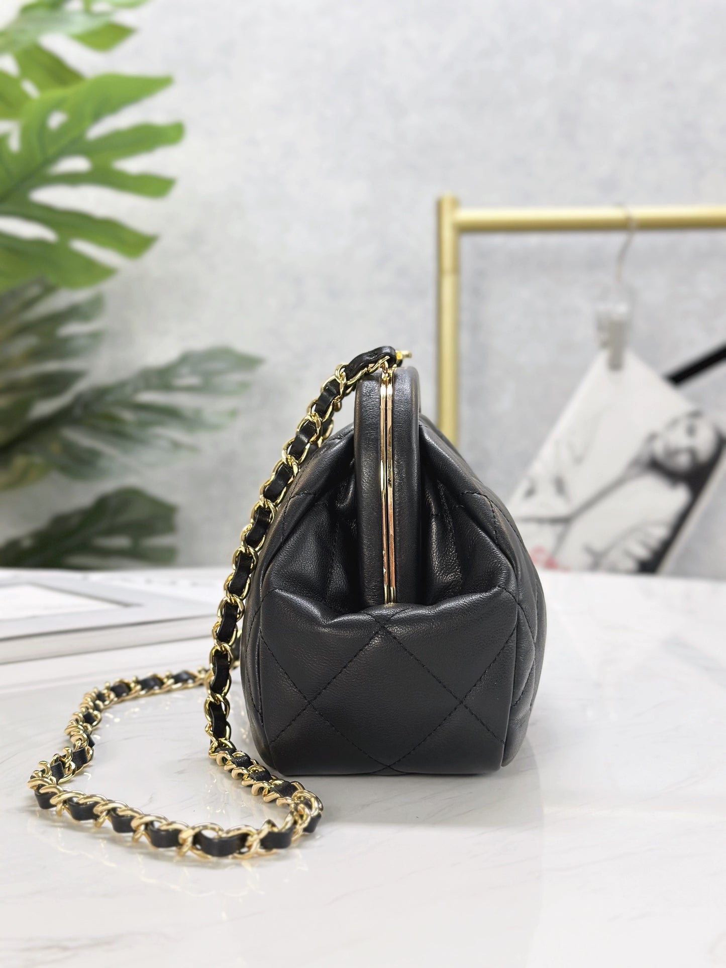 Chanel24A new cloud bag
