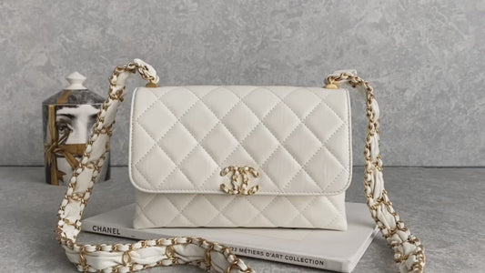 CHANEL23K pleated wide chain accordion bag